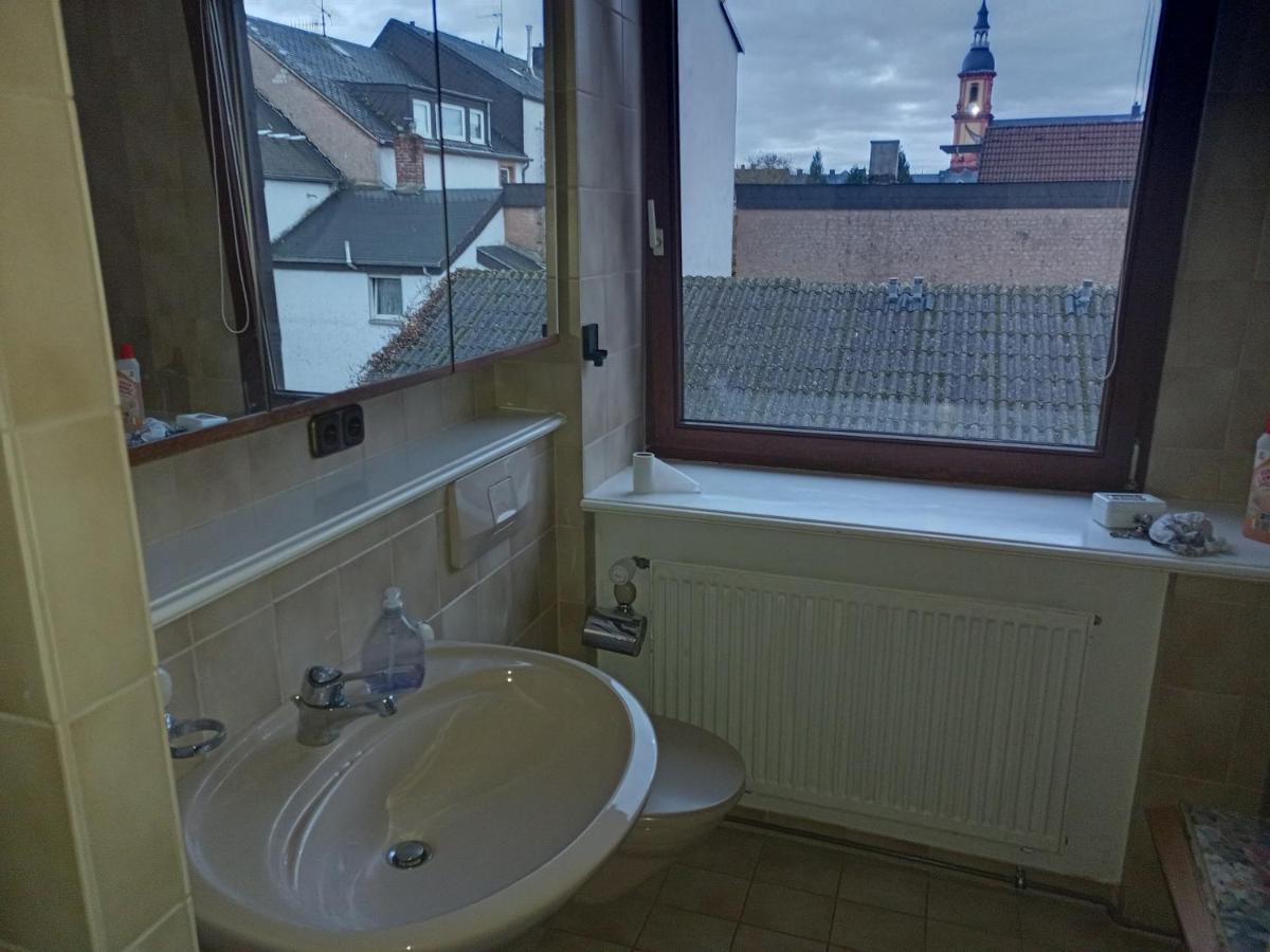 Zentrale Ferienwohnung Mit Blick Auf Die Paulinskirche Trier Bagian luar foto