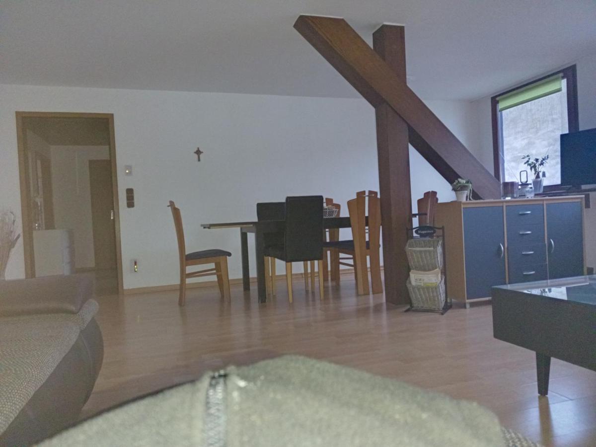 Zentrale Ferienwohnung Mit Blick Auf Die Paulinskirche Trier Bagian luar foto